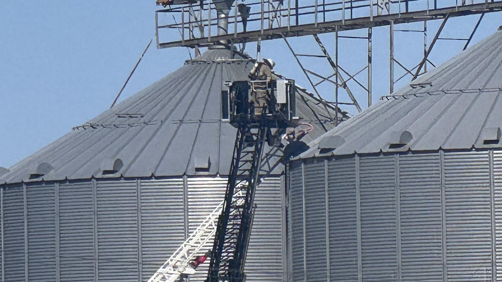 Multiple fire departments called out to Coles Station grain elevator near Mattoon